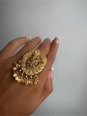 Rare Owl Gold Tone Ring with Dangle Tassels